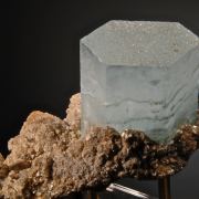 Beryl var. Aquamarine on Albite and Muscovite