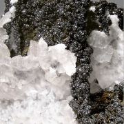 Descloizite with Calcite