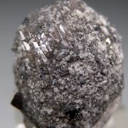 Bixbyite on Garnet pseudomorph