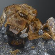 Richterite with Magnetite