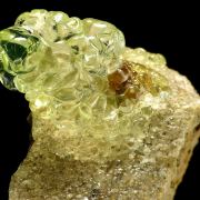 Opal var. hyalite CRAZY FLUORESCENCE