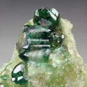 gem VESUVIANITE var. CHROMIAN