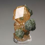 gem GARNET var. GROSSULAR, CLINOCHLORE