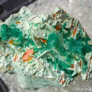 Dioptase with Wulfenite