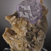 Fluorite on Muscovite with Quartz