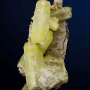 Ettringite on Oyelite With Hausmannite