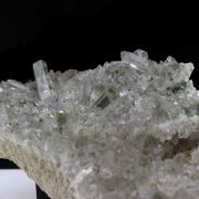 Quartz, Chlorite.