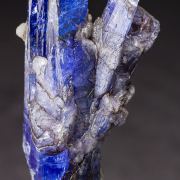 Laumontite on Tanzanite