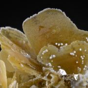 Wulfenite with Calcite