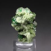 gem GARNET var. GROSSULAR with GREEN CHROMIAN PHANTOMS