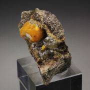 BOLTWOODITE, CALCITE