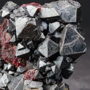 Franklinite with Zincite