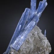 Kyanite on Quartz