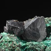 Cuprite (gem) w. Plancheite