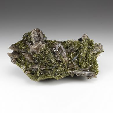 Axinite-Mn with Epidote, Andradite