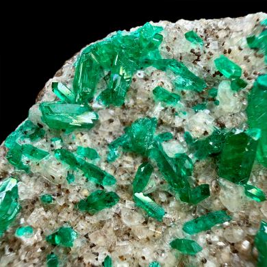 Dioptase, calcite 