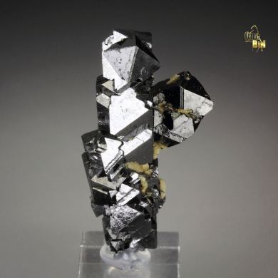MAGNETITE