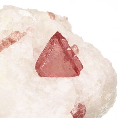 Spinel (twin) on matrix
