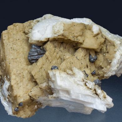 Chalcopyrite with Dolomite and Calcite