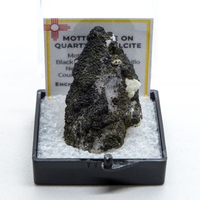 Mottramite on Quartz ps. Calcite