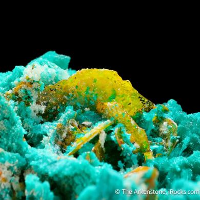 Wulfenite with Dioptase