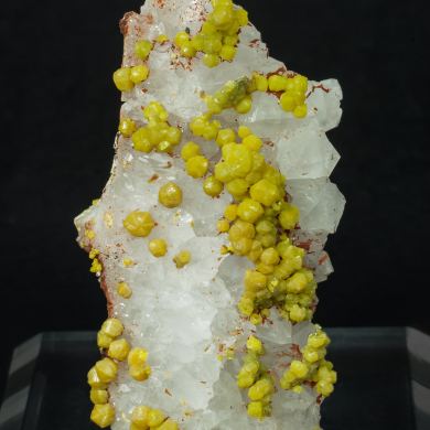 Mimetite (variety campylite) with Quartz