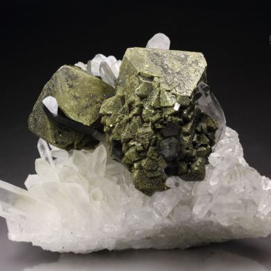 SPHALERITE, epitaxial CHALCOPYRITE