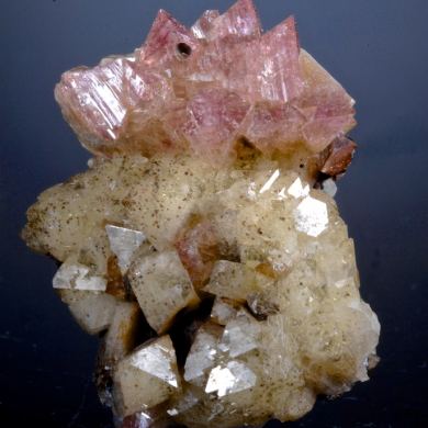 Adamite - Manganoan on yellow/green 