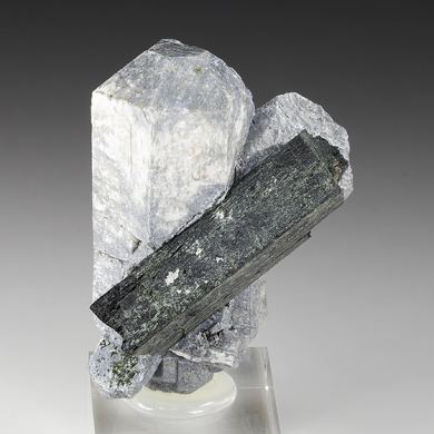 Hydroxylapatite with Hornblende
