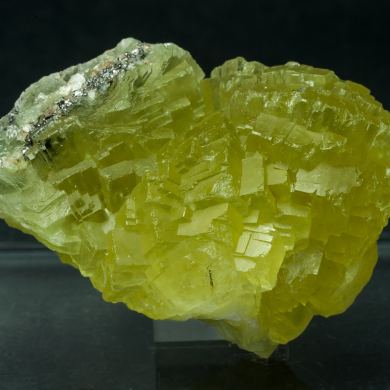 Prehnite, Graphite