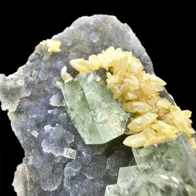 Fluorite, calcie, quartz MONGOLIA