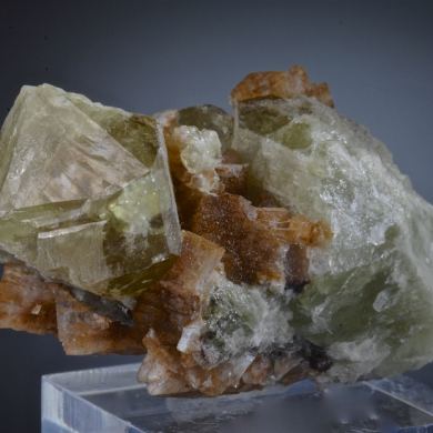 Datolite (color change) and Heulandite