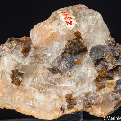 Cryolite, Siderite
