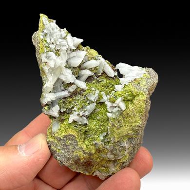 Quartz with Epidote