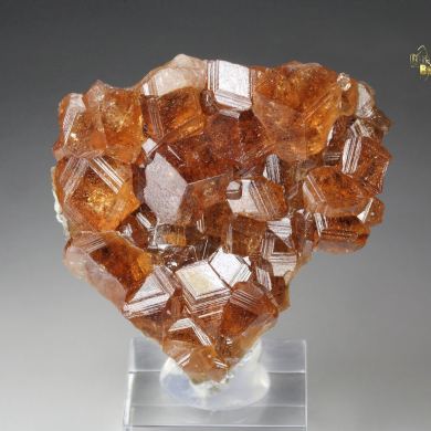 gem GARNET var. GROSSULAR