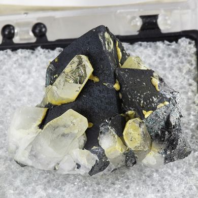 Tetrahedrite with Quartz