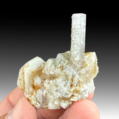 Fluorapatite with Quartz, Feldspar (repaired)