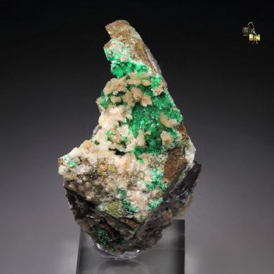 ANNABERGITE, FLUORITE