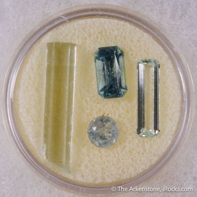 Beryl var. Aquamarine (Rough & Cut set)