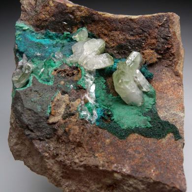 Malachite in Barite on Chrysocolla