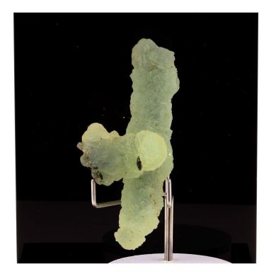 Prehnite + Epidote. 230.0 ct.
