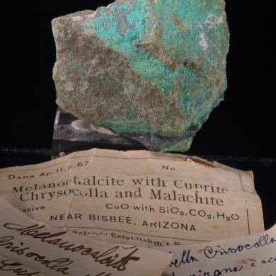 Melanochalcite/ Tenorite with Cuprite Chrysocolla etc