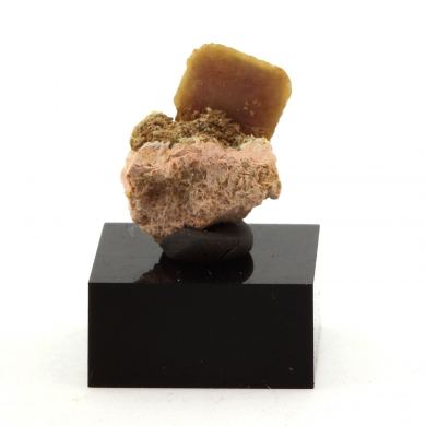 Wulfenite.