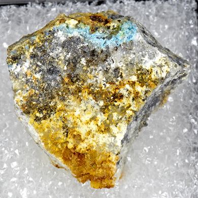 Serpierite with Goethite, Quartz