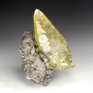 Calcite with Dolomite, Chalcopyrite