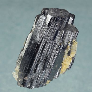 Hubnerite with Quartz