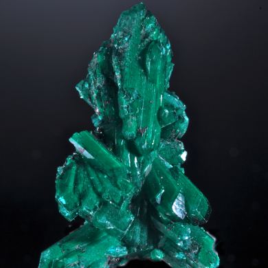 Dioptase (unusual color and exceptional form)