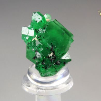 gem GARNET var. GROSSULAR var. CHROMIAN, CHROMITE