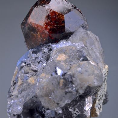 Spessartine on Galena