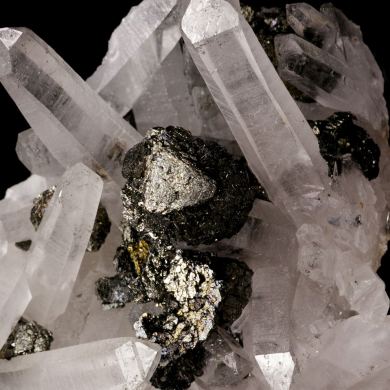 Stannite on Quartz